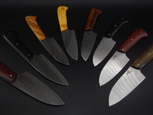 Couteau de cuisine de type office. Création unique par Alban CAMPAGNOLA : coutelier forgeron, AC Coutelier, artisan d'art