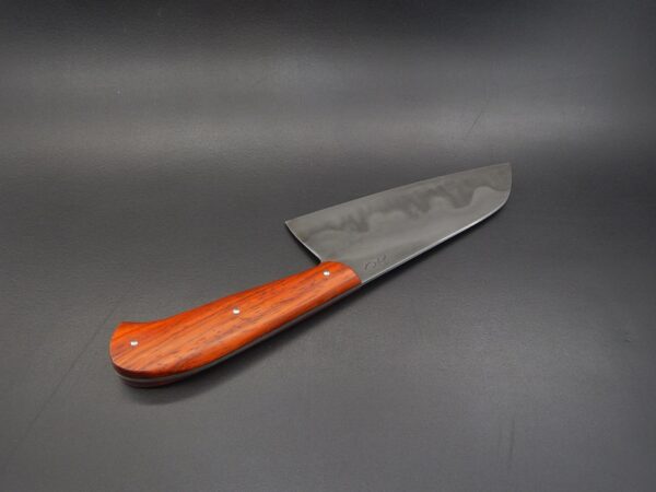 Couteau de cuisine japonais 14cm bunka en acier au carbone et manche en itoba. Création unique par Alban CAMPAGNOLA : coutelier forgeron, AC Coutelier, artisan d'art