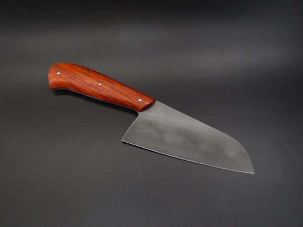 Couteau de cuisine japonais 14cm bunka en acier au carbone et manche en itoba. Création unique par Alban CAMPAGNOLA : coutelier forgeron, AC Coutelier, artisan d'art