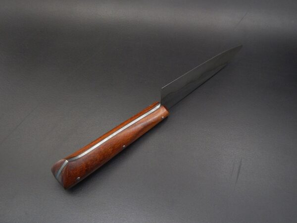 Couteau de cuisine 13cm éminceur en acier au carbone et manche en palissandre grenadillo. Création unique par Alban CAMPAGNOLA : coutelier forgeron, AC Coutelier, artisan d'art