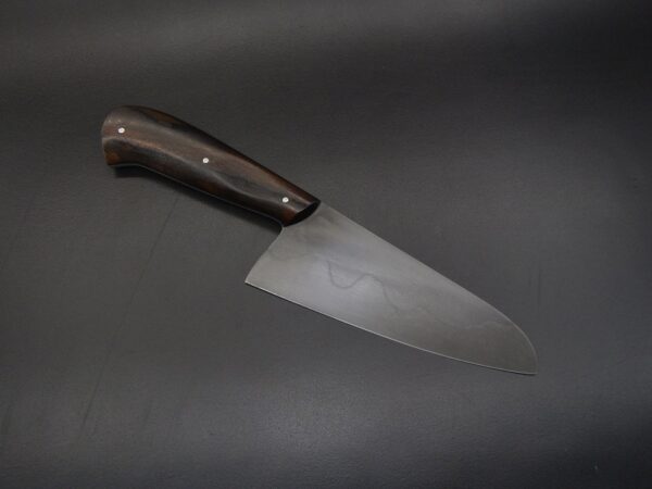 Couteau de cuisine éminceur 15cm enacier au carbon et manche en ziricote. Par Alban CAMPAGNOLA : coutelier forgeron, AC Coutelier, artisan d'art