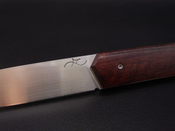 Le premier, Inox et katalox – Image 3